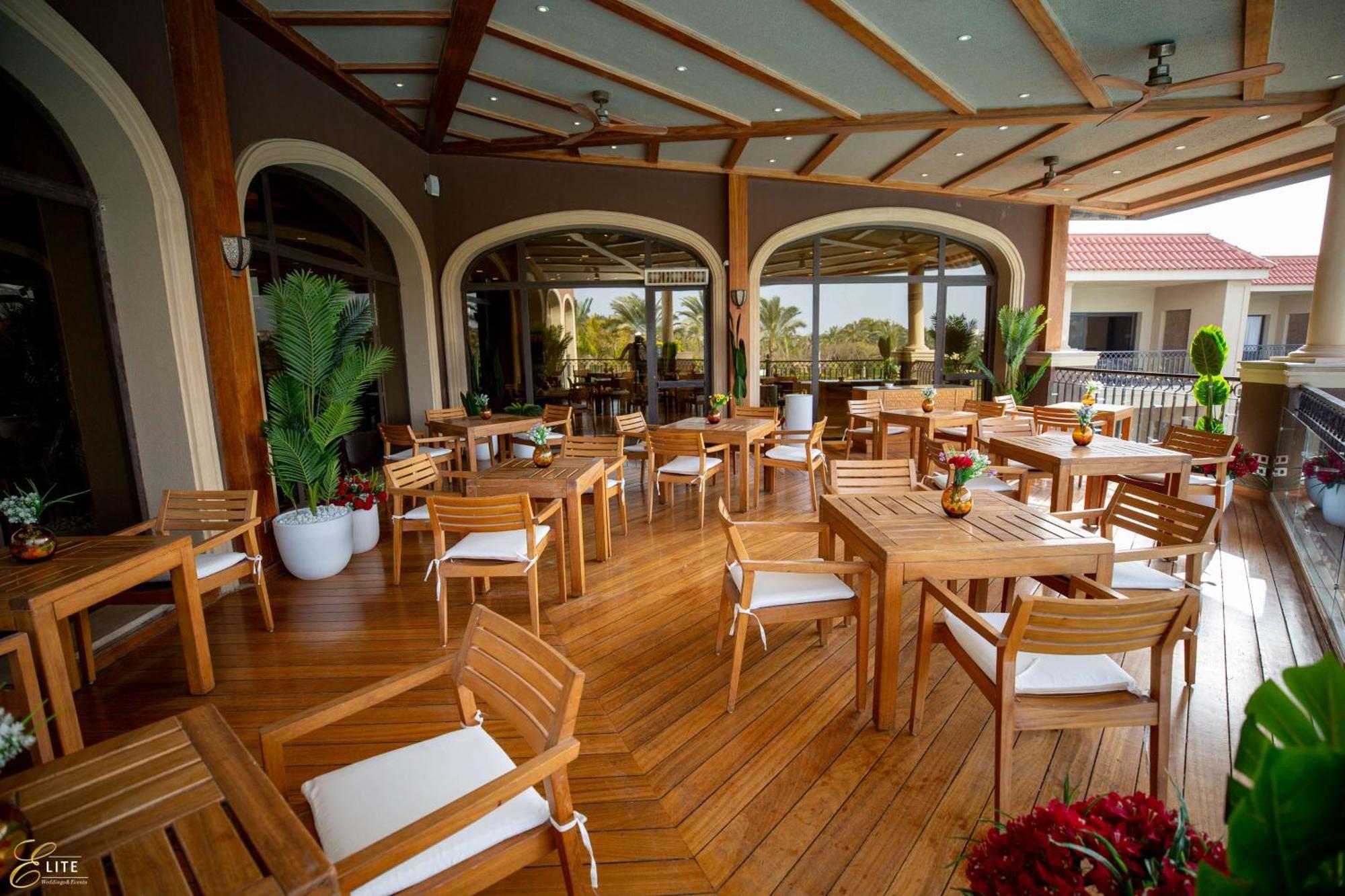 Hilton Alexandria King'S Ranch Hotel King Mariout Exterior photo Restaurant