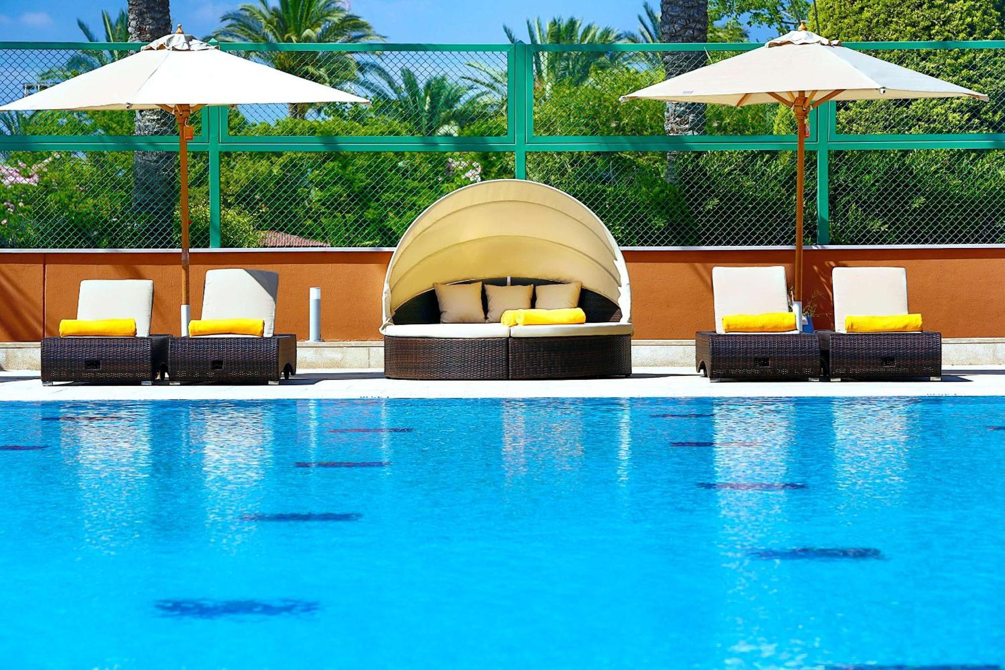 Hilton Alexandria King'S Ranch Hotel King Mariout Exterior photo The swimming pool at the hotel