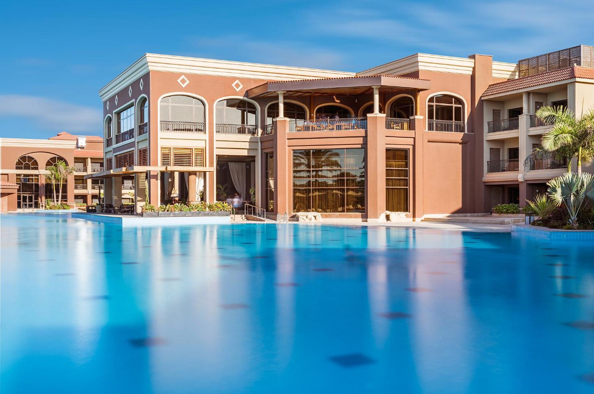 Hilton Alexandria King'S Ranch Hotel King Mariout Exterior photo The Royal
