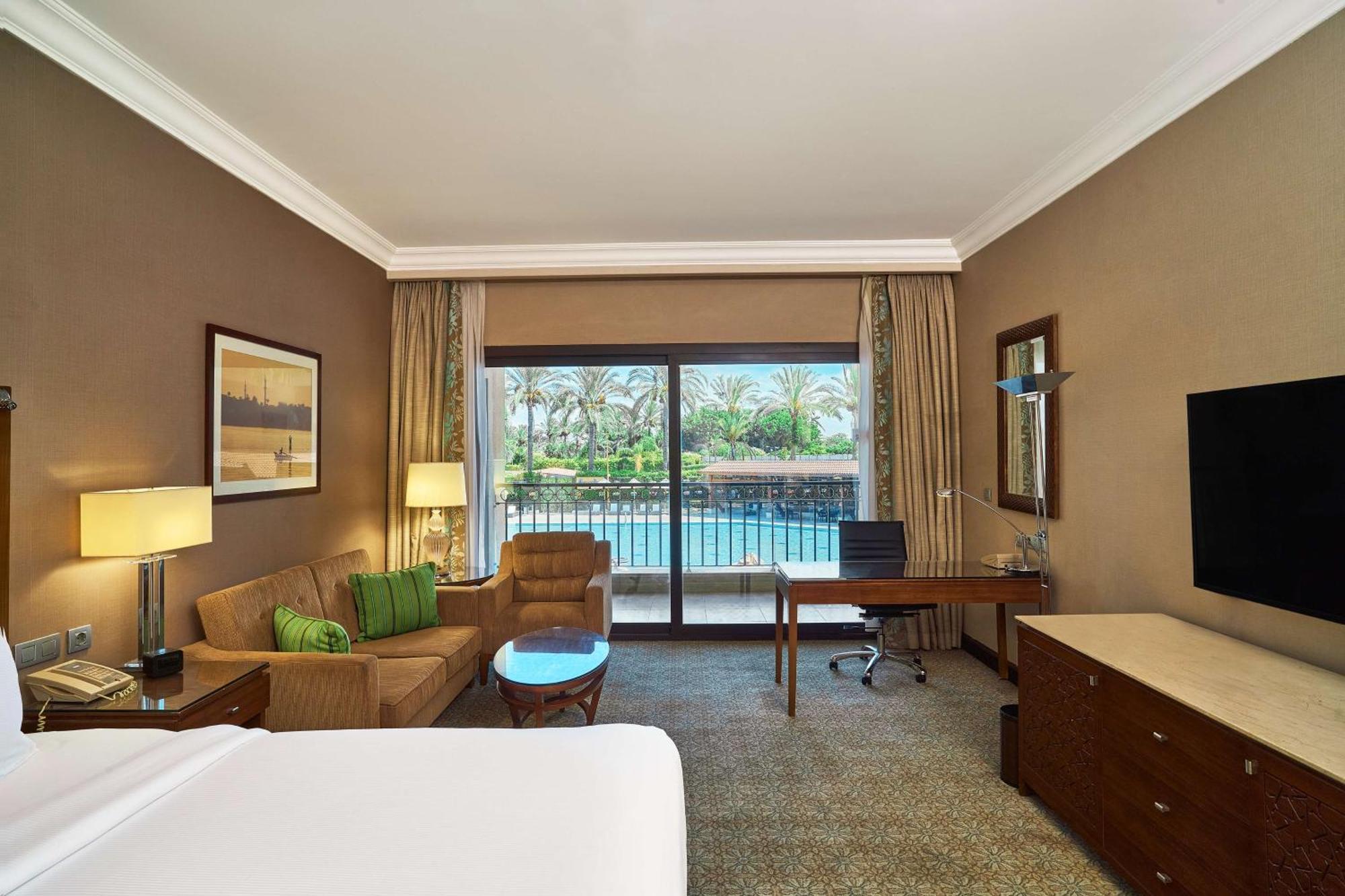 Hilton Alexandria King'S Ranch Hotel King Mariout Exterior photo A room at the hotel