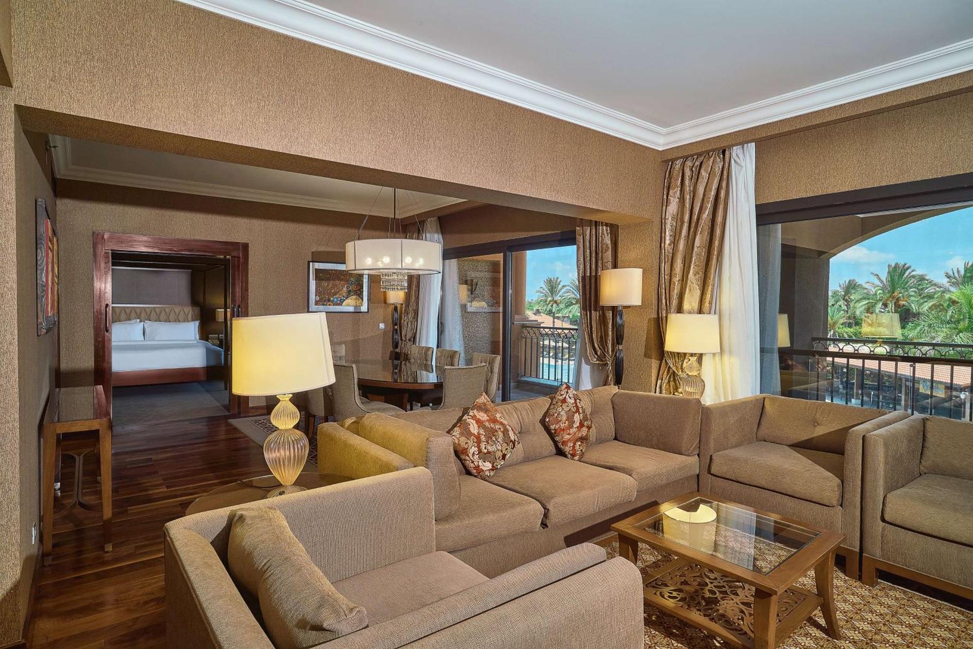 Hilton Alexandria King'S Ranch Hotel King Mariout Exterior photo Suite at Hilton Luxor